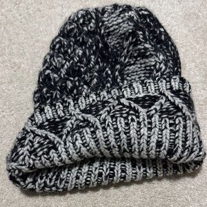 Madewell Black and Gray Knit Beanie